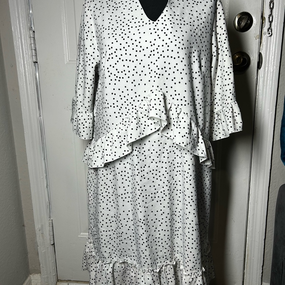 White V-Neck Cuffed Sleeve Sundress for Wedding Guest